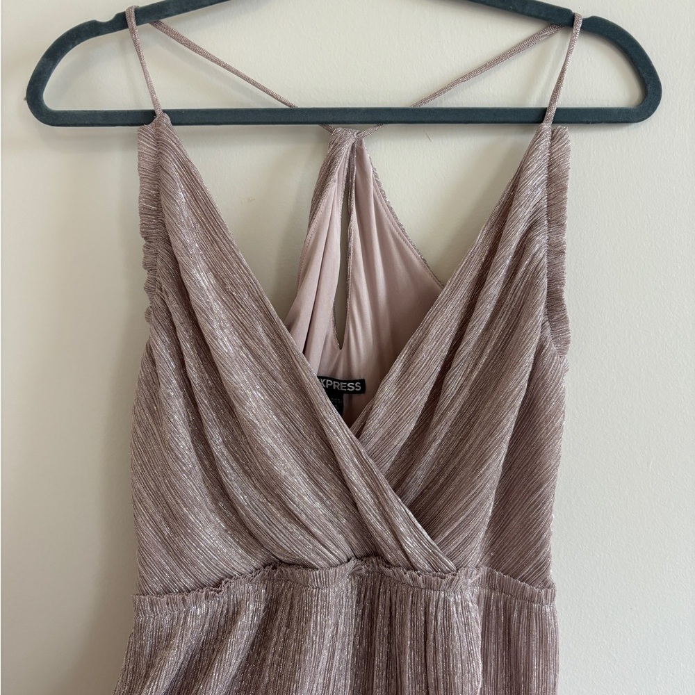 Express Metallic Blush Pink Pleated Mini Dress Spring Wedding Guest - Picture 4 of 5